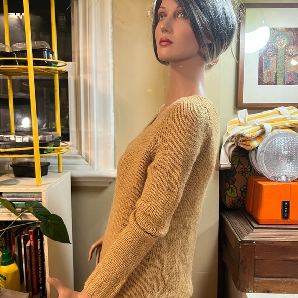 Gap Sweater - Picture 4 of 8